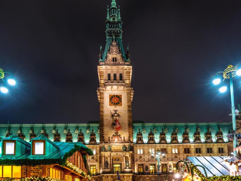 Hamburger Weihnachtsmarkt am Rathaus