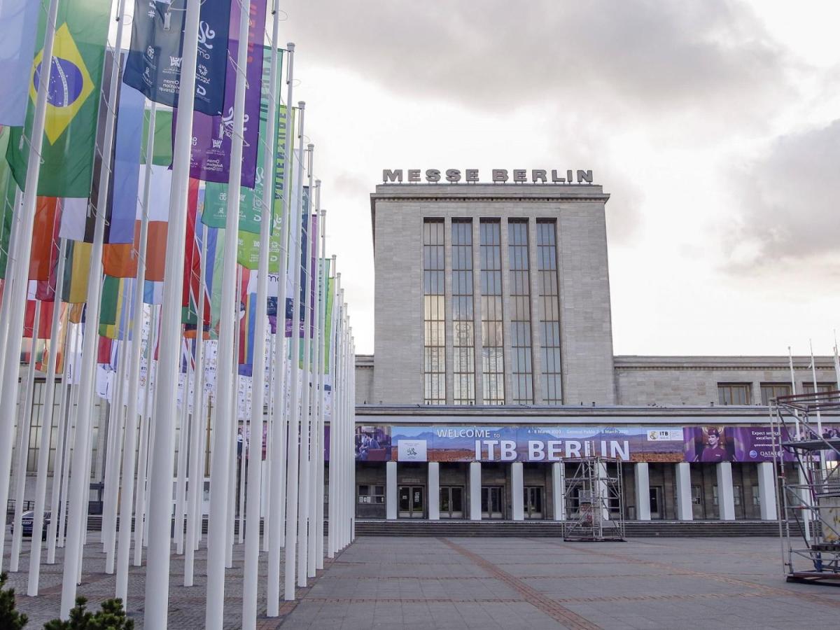 Eingang Masurenallee der Messe von der ITB Berlin