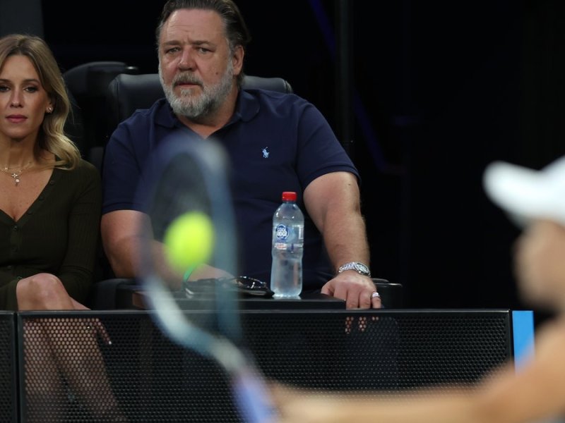 Russell Crowe und seine Britney bei den Australian Open.. © getty/Graham Denholm / Getty Images