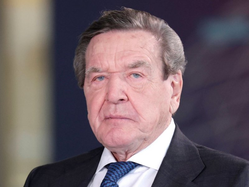 Gerhard Schröder teile nicht mehr "die Werte und Ziele" Hannovers.. © imago images/Jens Schicke