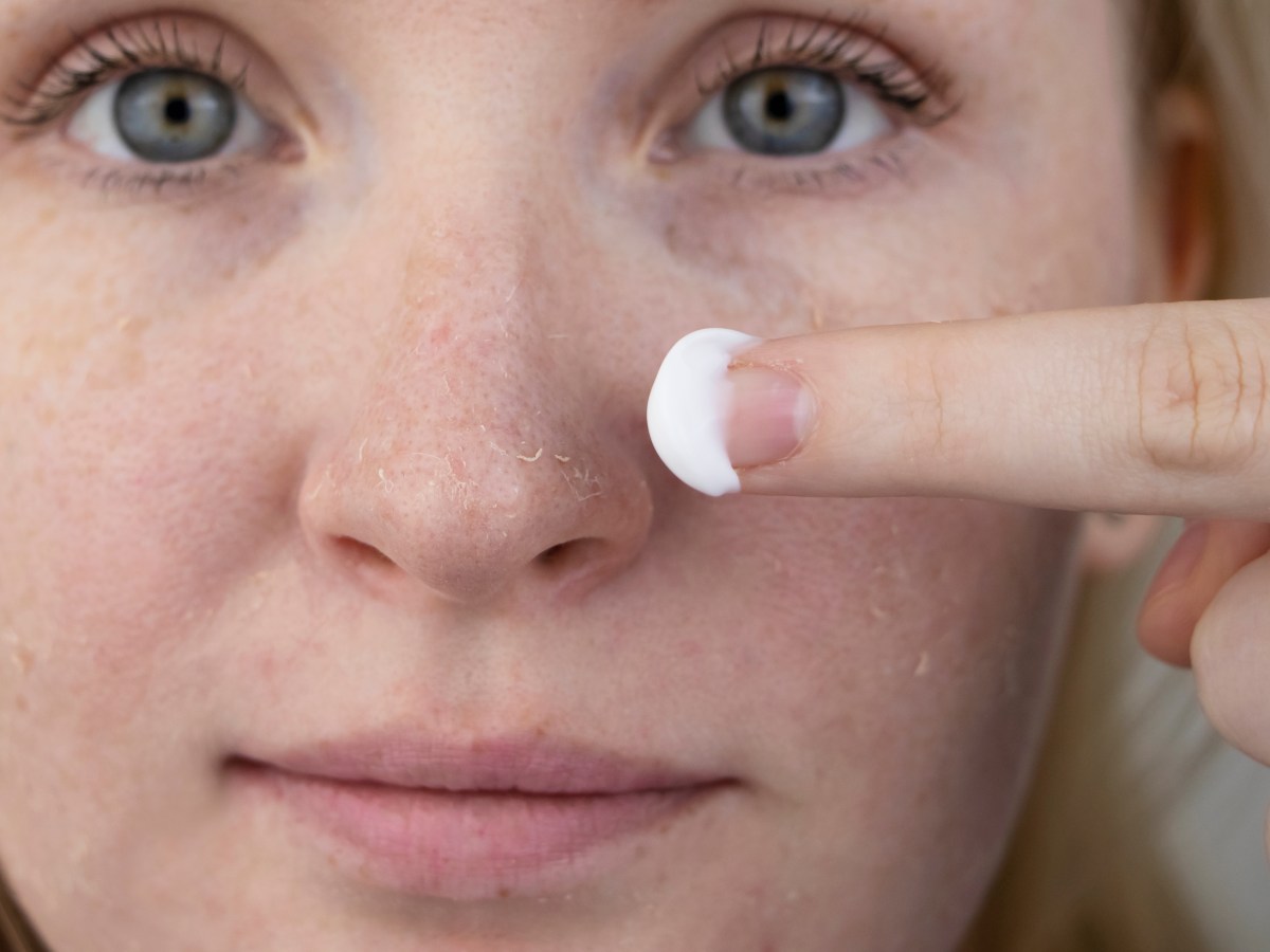 Trockene Haut im Gesicht: Anleitung fÃ¼r die perfekte Pflegeroutine