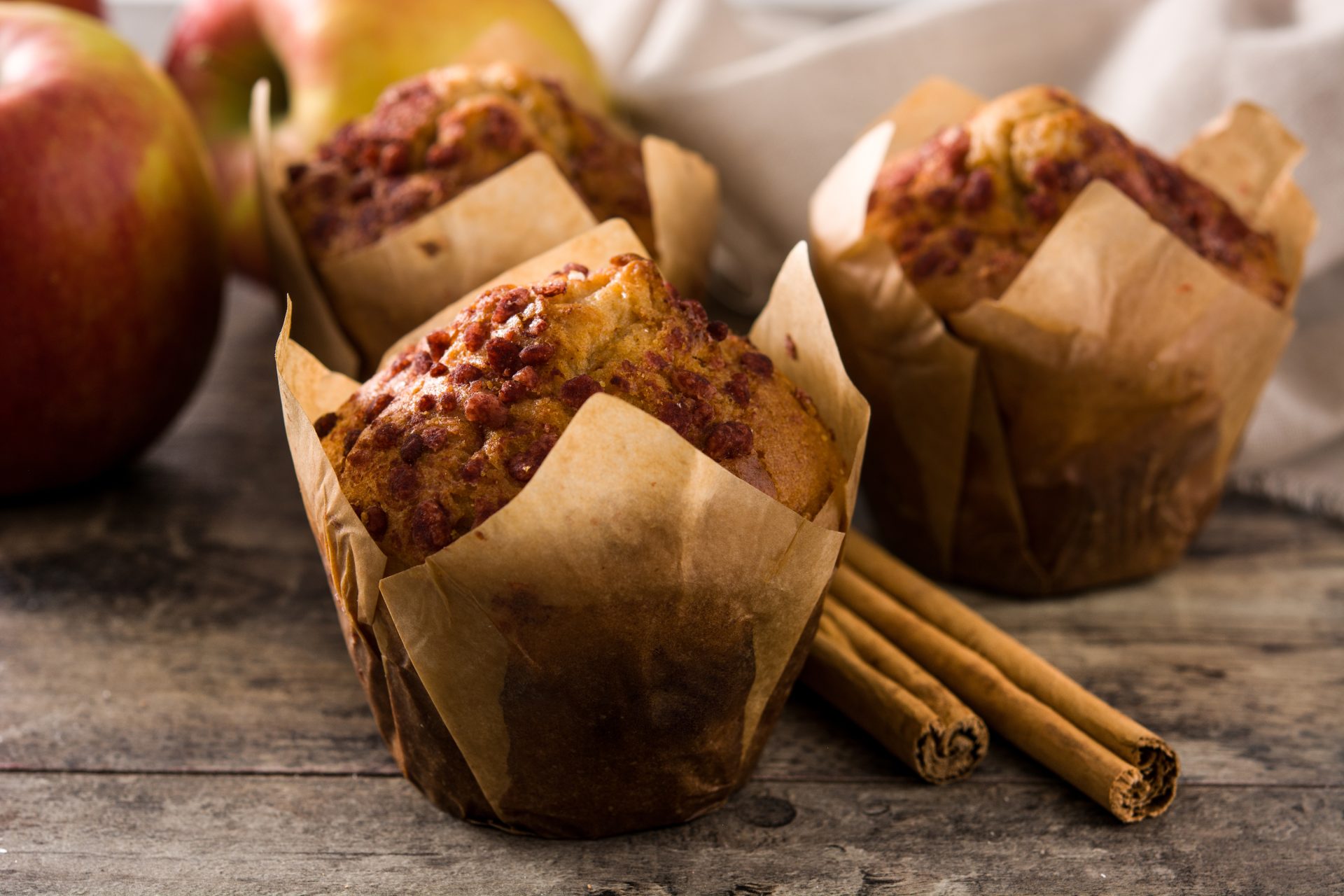 ApfelMuffins mit Joghurt Rezept für eine gesunde HerbstLeckerei wmn