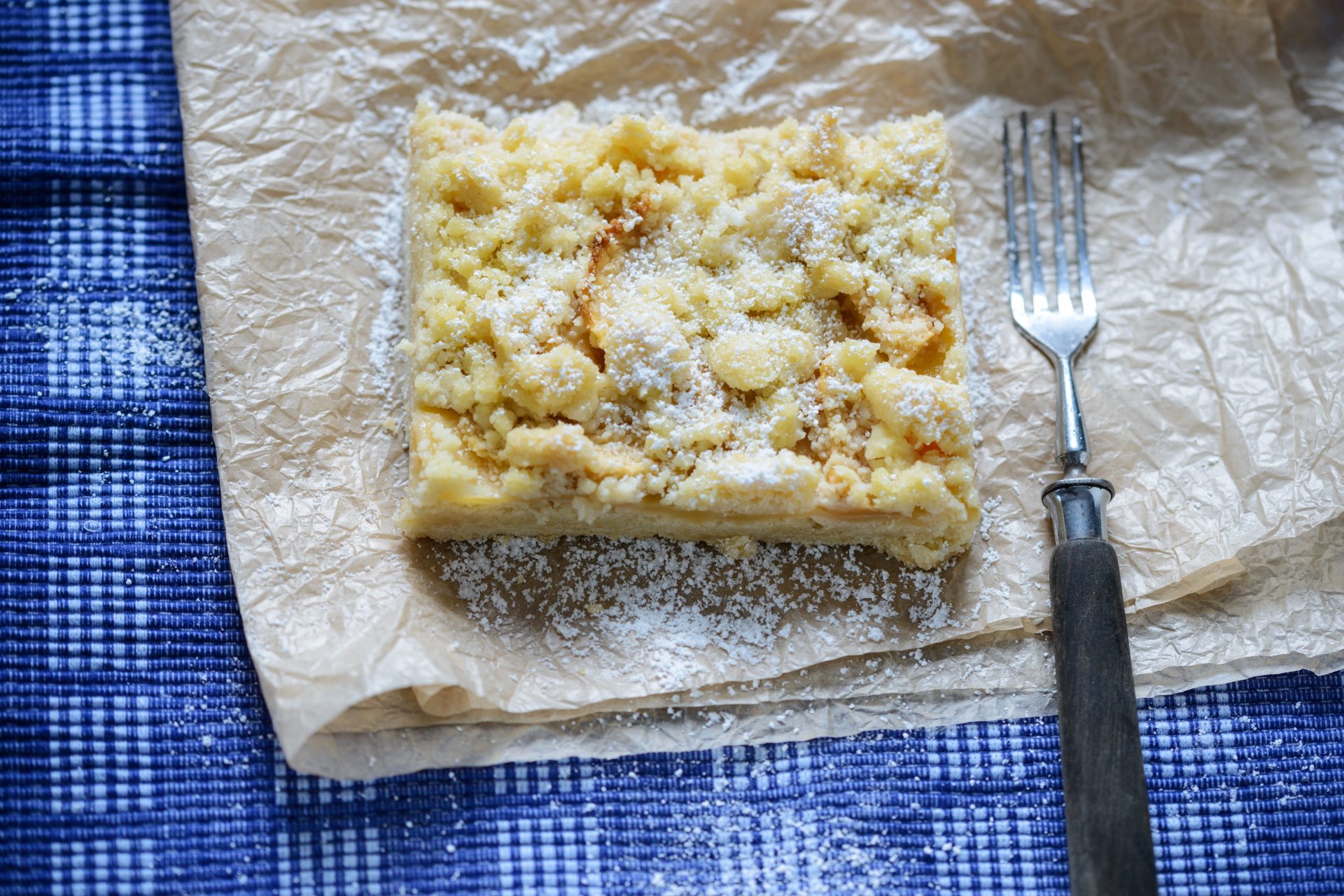 Apfelkuchen mit Streusel und Pudding: Rezept zum Nachbacken - wmn