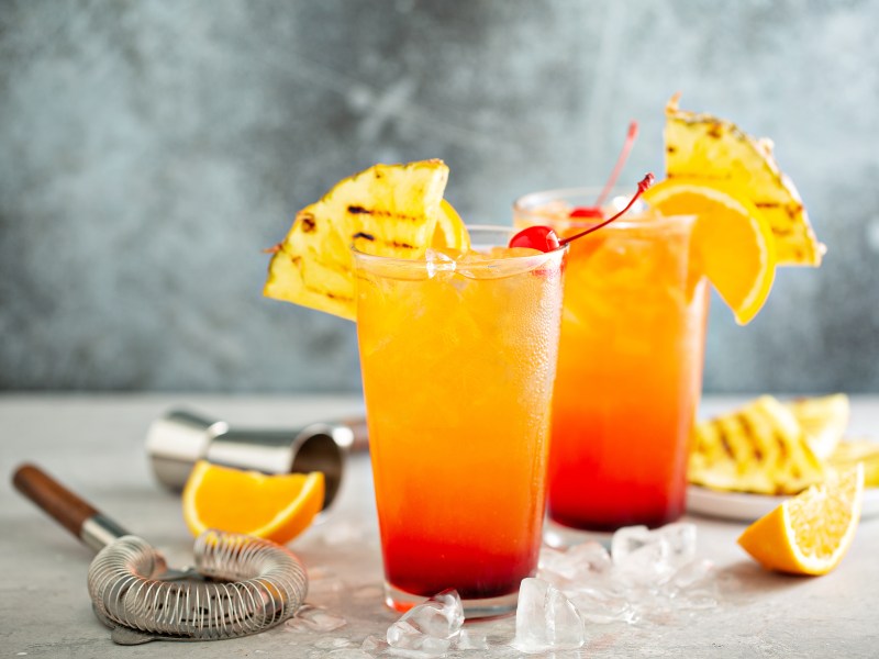 Aperol Sunrise: Aperol und Tequila in einem Cocktail