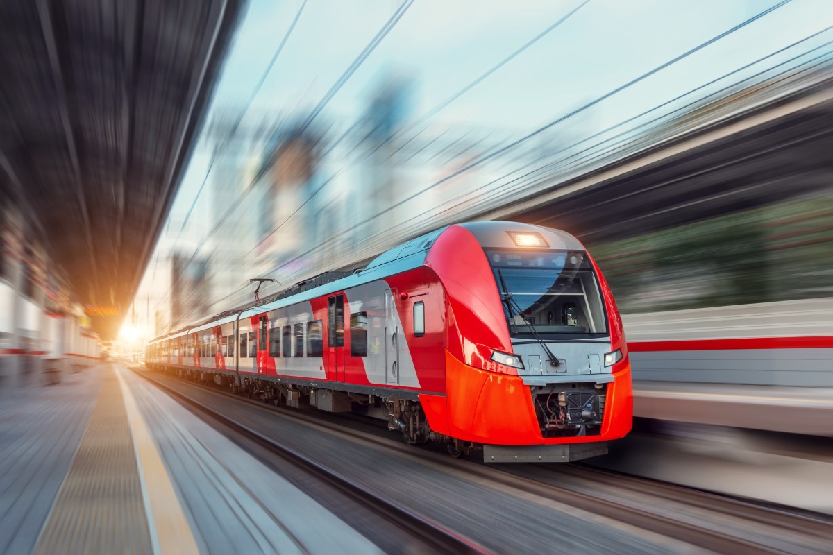 Was bedeutet es, wenn ein Zug aufgrund einer Signalstörung zu spät kommt?