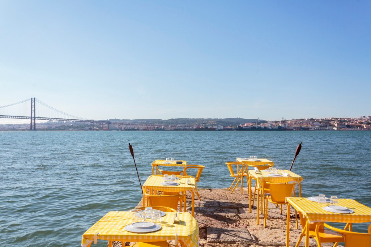 In Restaurants in Lissabon zahlen Einheimische oft weniger als Tourist:innen. Die GrÃ¼nde.