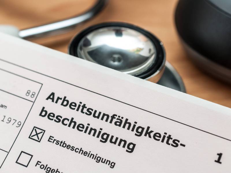 Eine Arbeitsunfähigkeitserklärung.