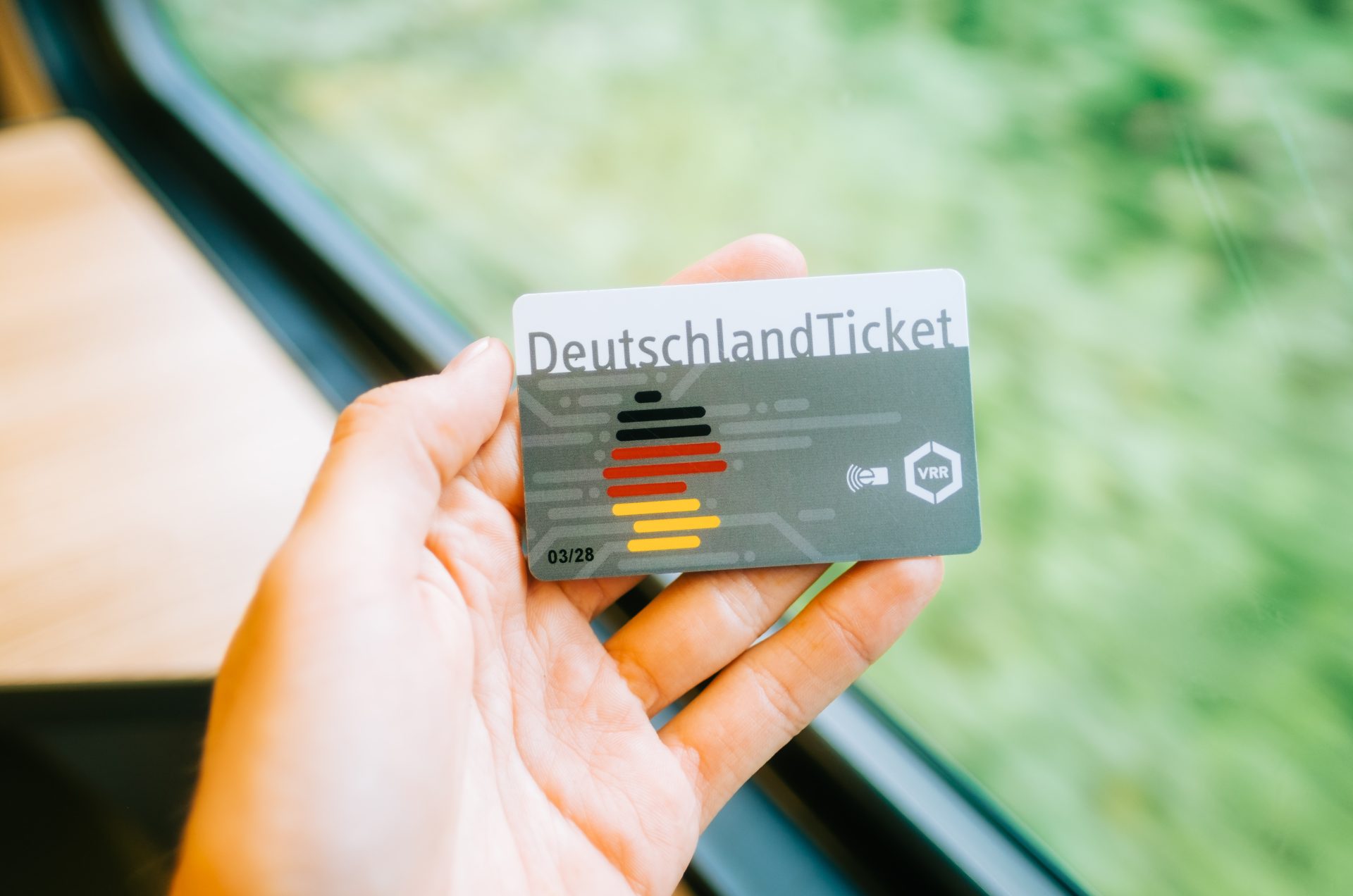 Deutschlandticket wird 2025 teurer Das müssen Reisende jetzt wissen