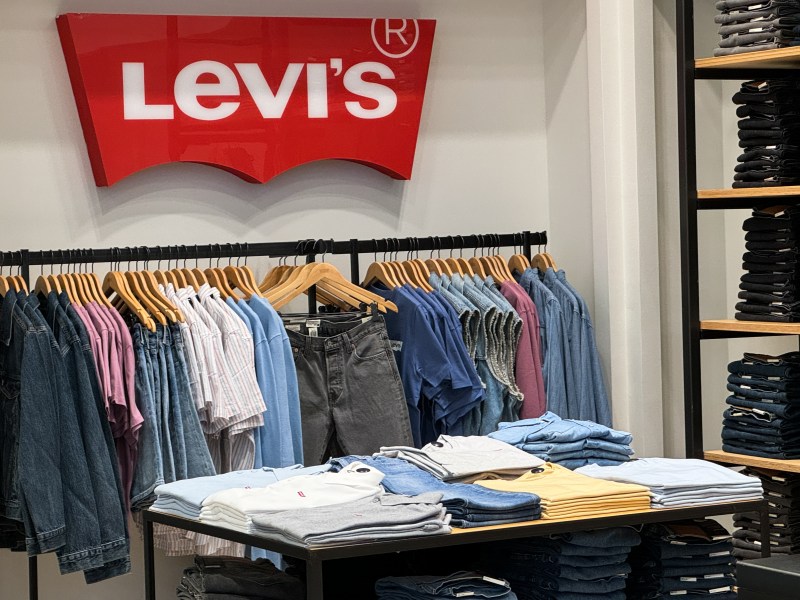 Levi's