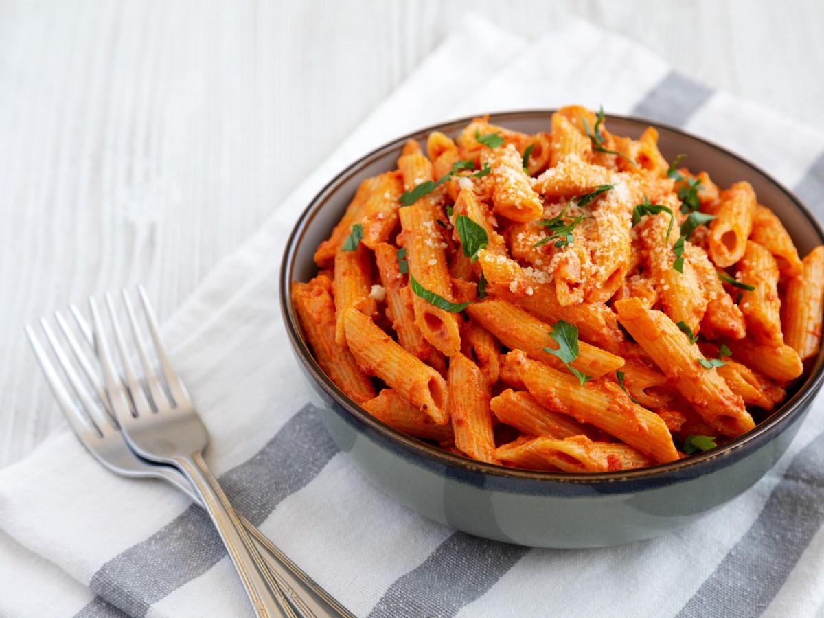 Schnelle Nudeln: So kochst du die Trend-Pasta Penne alla Vodka