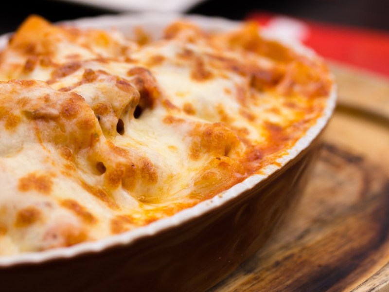 Nudelauflauf: Reise mit dem Rezept für Rigatoni al forno nach Italien