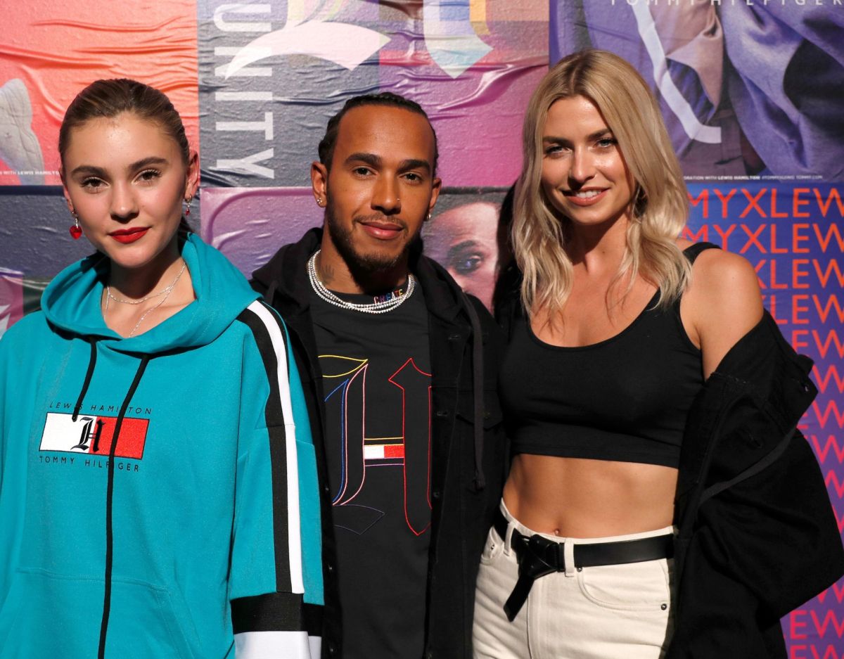 Stefanie Giesinger (li.) und Lena Gercke mit Formel-1-Weltmeister Lewis Hamilton, 2019