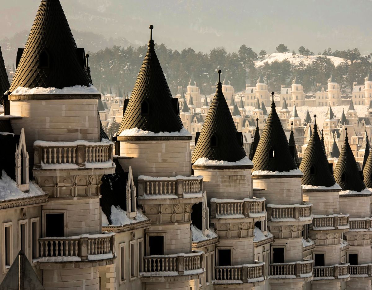 Lost Places: Die Geschichte hinter dem Burj Al Babas in der TÃ¼rkei.