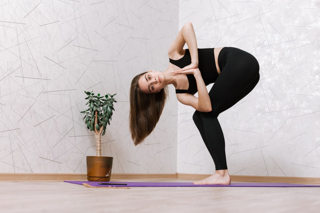 Parivrtta Utkatasana – der gedrehte Stuhl